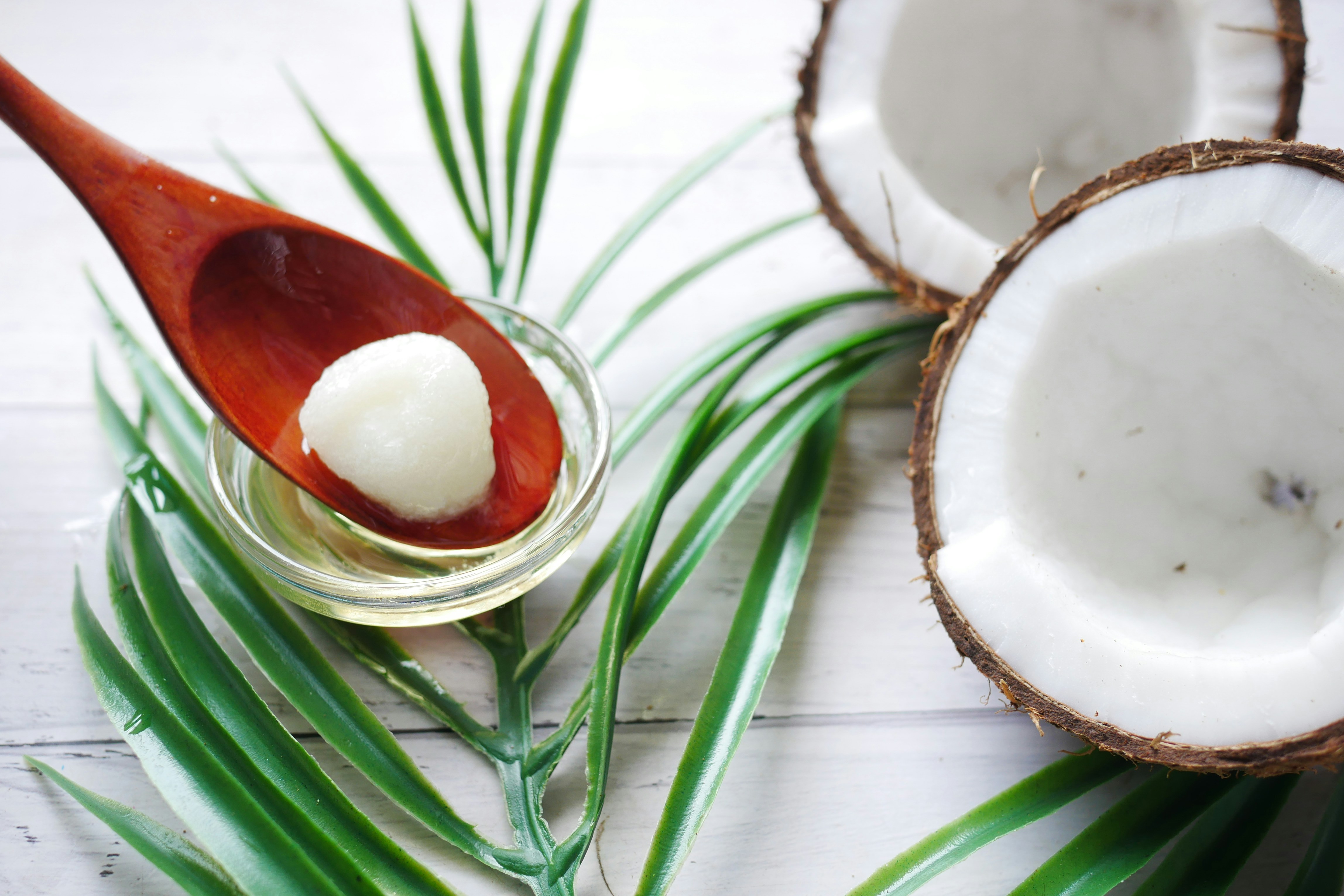 Coconut Oil (MCT) in natural/raw form